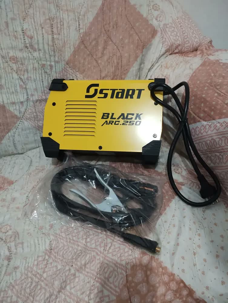 foto de Máquina De Solda Inversora 250a Mma Tig Eletrodo Cor Preto/Amarelo Black Arc 250 Start