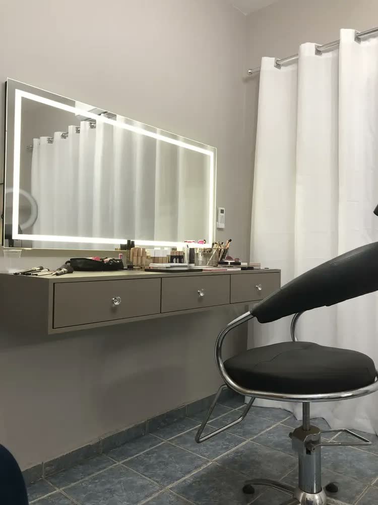 foto de Espelho Led Camarim Maquiagem Banheiro Touch 140 Cm X 70 Cm Moldura Sem Moldura