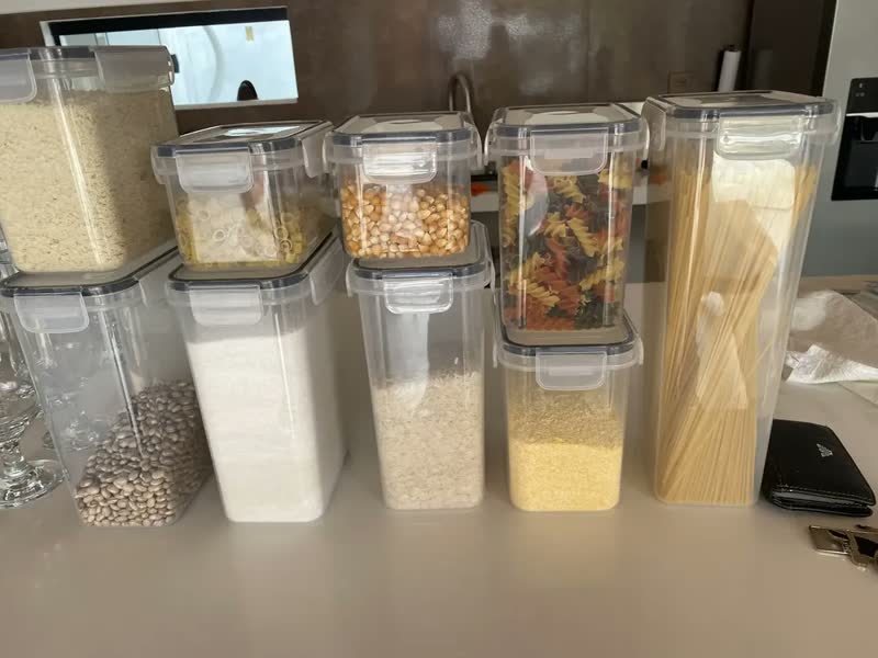 foto de Kit 15 Potes Herméticos para Mantimentos com Tampa Etiquetas e Colheres Medidoras Jogo de Potes Porta Mantimentos Cozinha e Despensa Organizada Vasilhas Plásticas Empilháveis Transparentes Palada