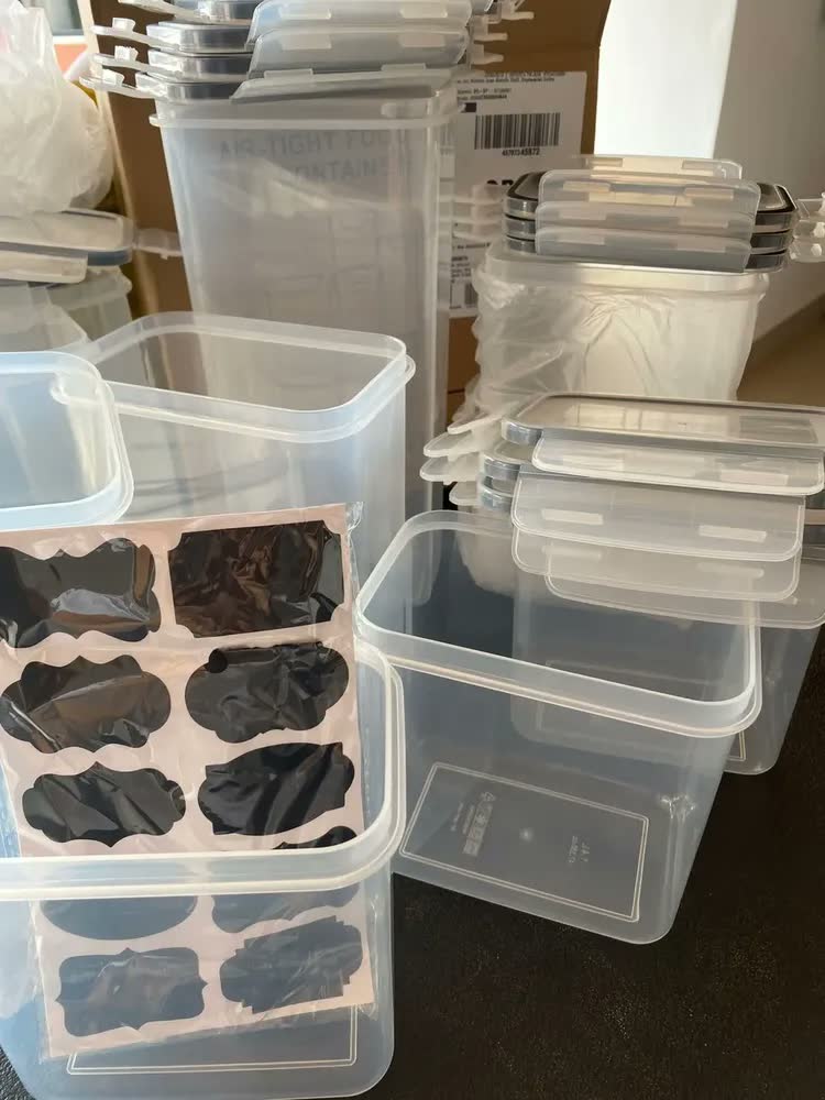 foto de Kit 15 Potes Herméticos para Mantimentos com Tampa Etiquetas e Colheres Medidoras Jogo de Potes Porta Mantimentos Cozinha e Despensa Organizada Vasilhas Plásticas Empilháveis Transparentes Palada