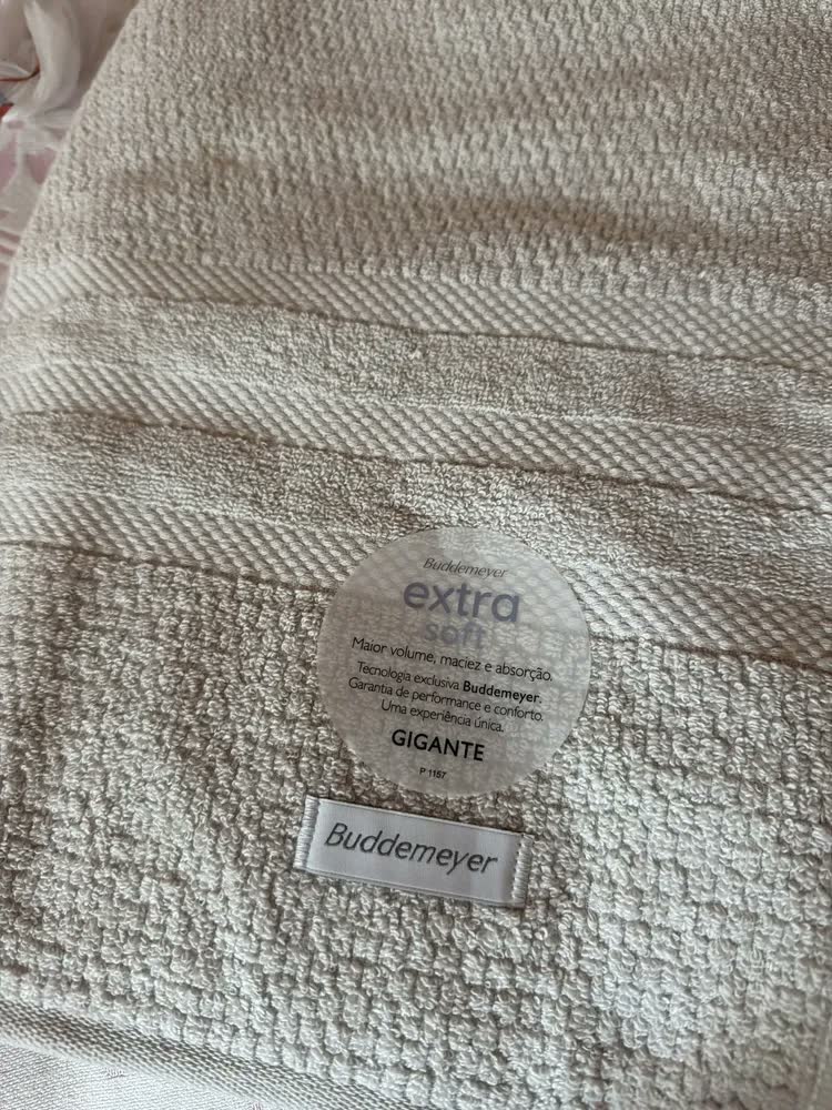 foto de Jogo Toalha Banhão Buddemeyer Vanilla Extra Soft Algodão 4pç Cor Bege e Verde