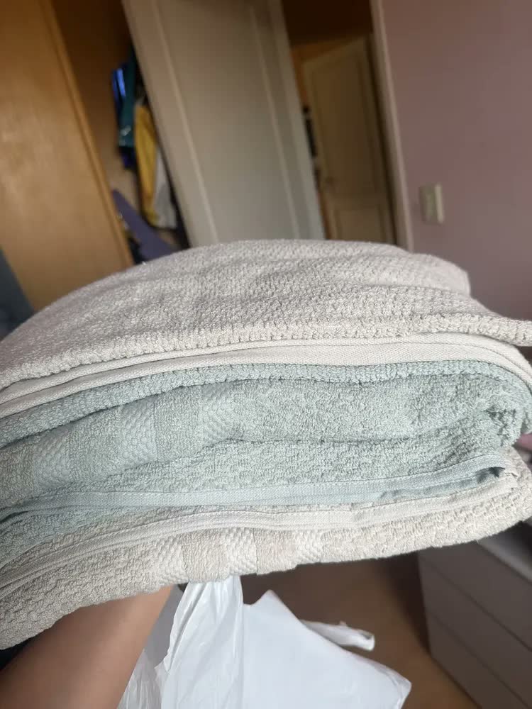 foto de Jogo Toalha Banhão Buddemeyer Vanilla Extra Soft Algodão 4pç Cor Bege e Verde