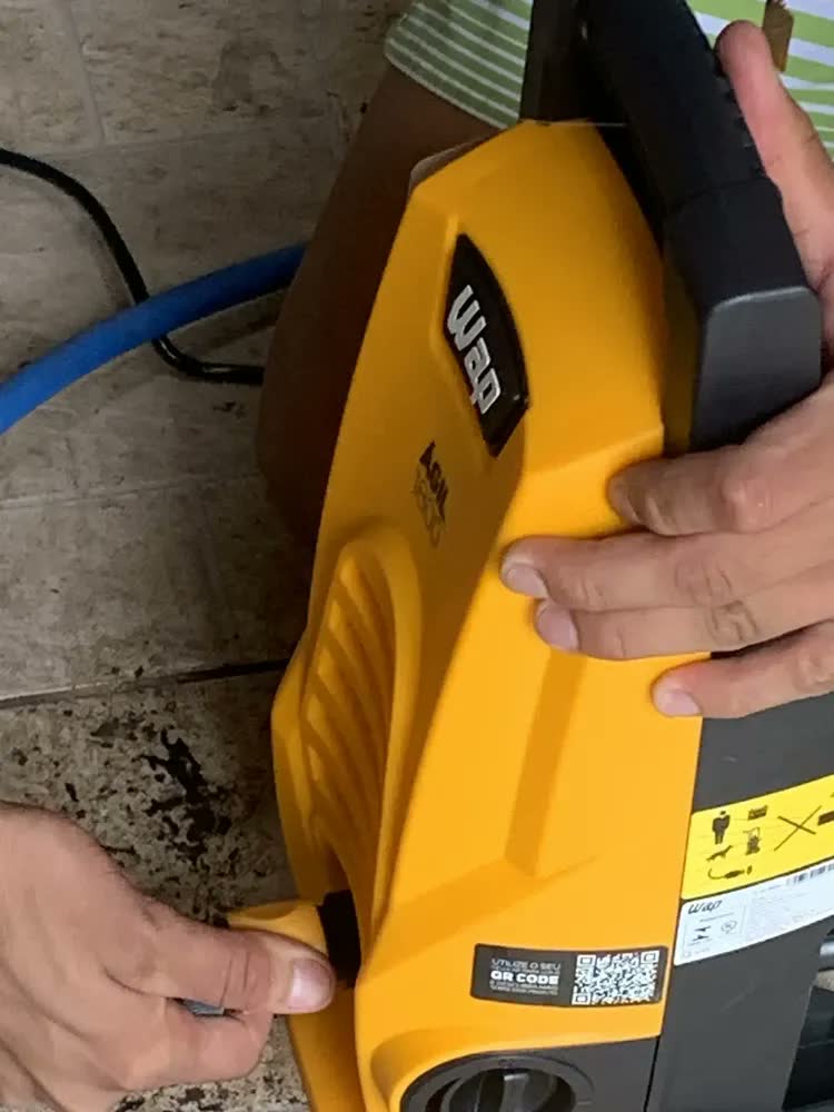 foto de Desobstruidora Lavadora De Alta Pressão Wap Ágil Ultra 1800 Cor Amarelo Frequência 60 Hz