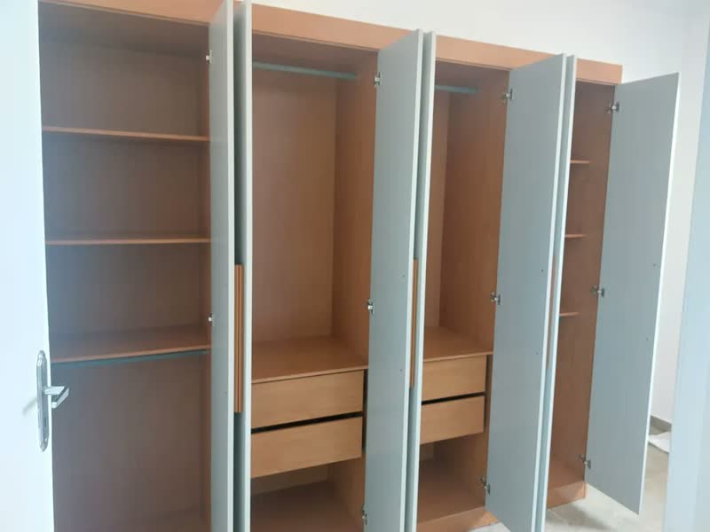 foto de Guarda-roupa Casal Easy Slim 8 Portas C/ Espelho Amendoa/off