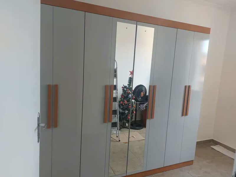 foto de Guarda-roupa Casal Easy Slim 8 Portas C/ Espelho Amendoa/off