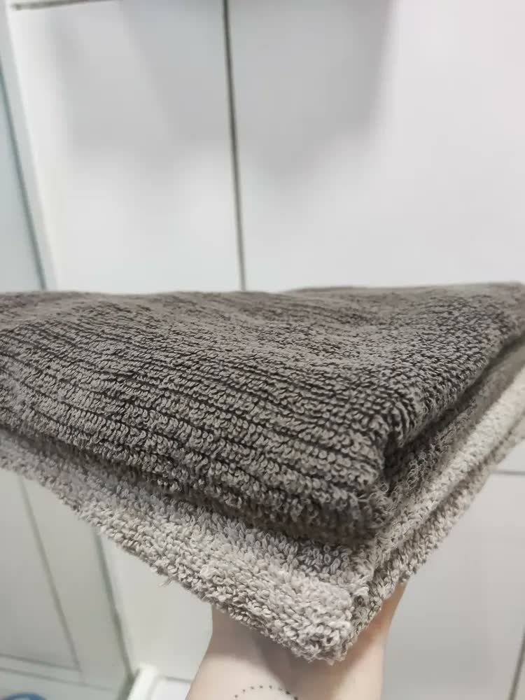 foto de Kit Jogo Toalhas Karsten 5 Banhão Rosto Piso Imperial Cor Lunar/gris