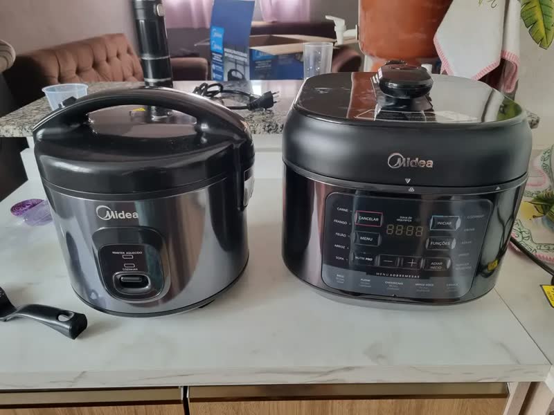 foto de Panela De Arroz Elétrica 3l Preta Midea Cor Preto