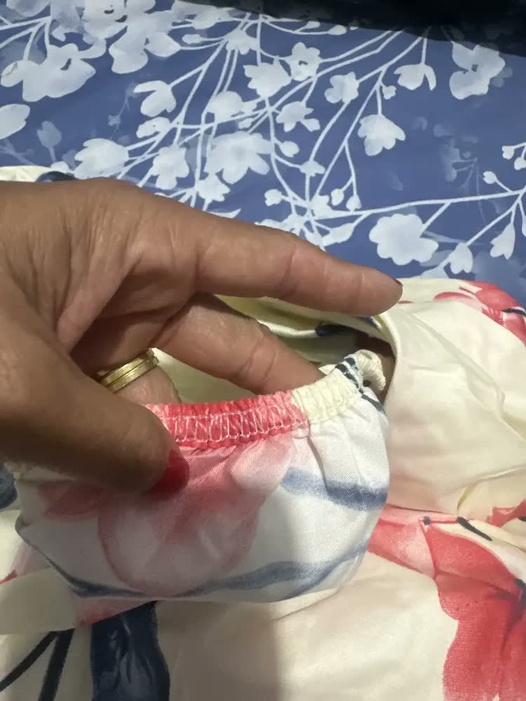 foto de Jogo De Lençol Queen Estampado Com Elástico 200 Fios 3 Peças Desenho do tecido Felicità