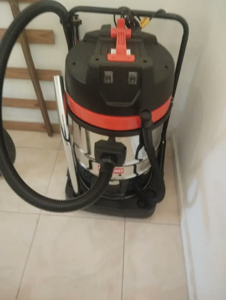foto de Aspirador de Pó e Água 70 Litros Inox 2000w Profissional Industrial