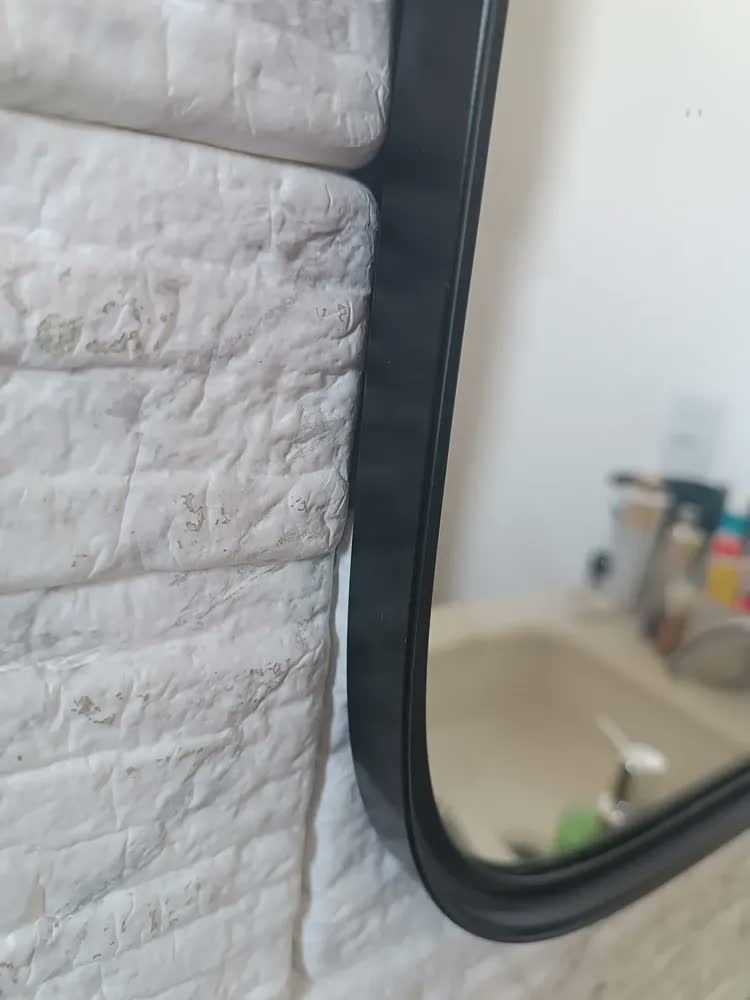 foto de Espelho Retangular Quadrado Com Moldura Metal 100x90 Largo Moldura Preto