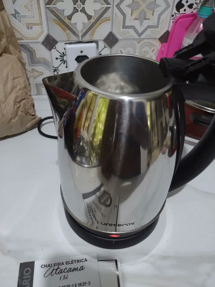 foto de Chaleira Elétrica Unitermi Atacama Inox de 1.8 Litros Com Desligamento Automático