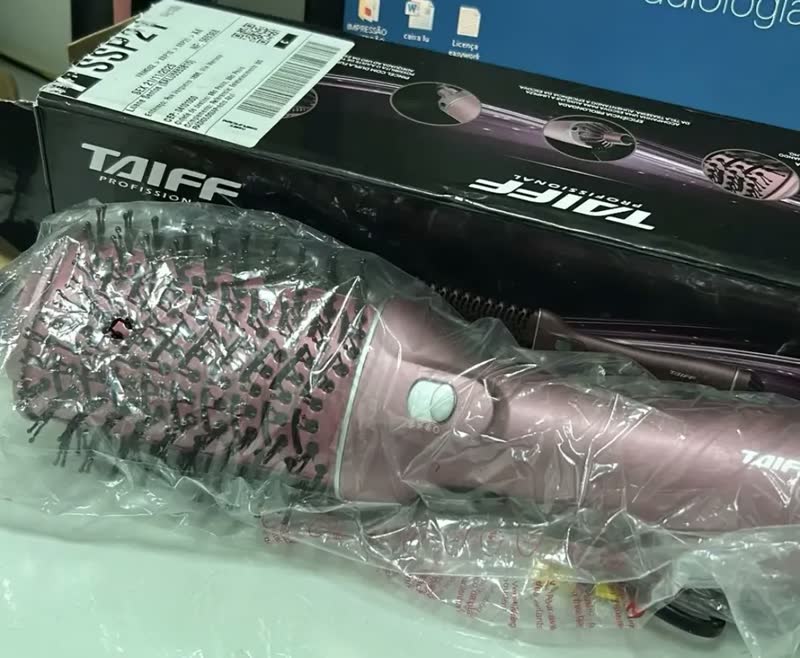 foto de Taiff Escova Secadora Gloss Bivolt Rose