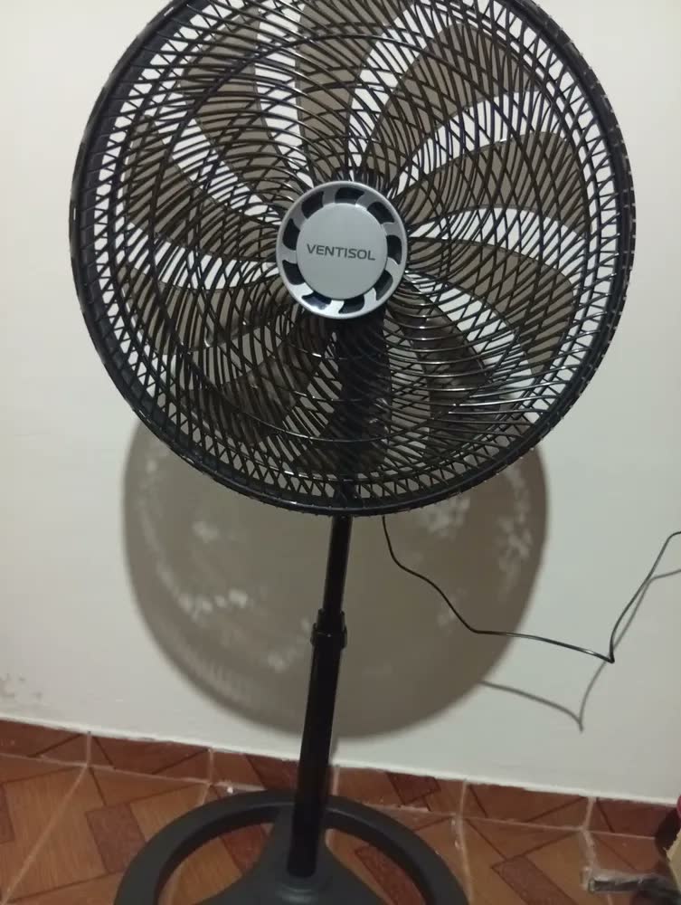 foto de Ventilador Oscilante Coluna Turbo 10p 50cm Preto Ventisol 50 Cm 60 Preto Plástico 10