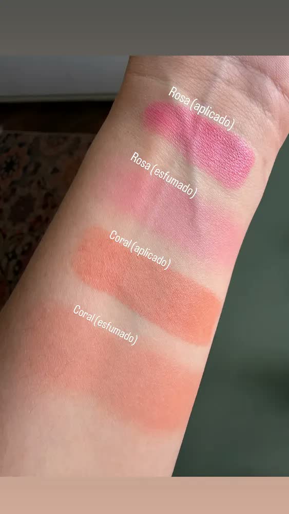 foto de Blush Stick Daily Niina Secrets - A Cor Tom Da Maquiagem Coral [pessego Secreto