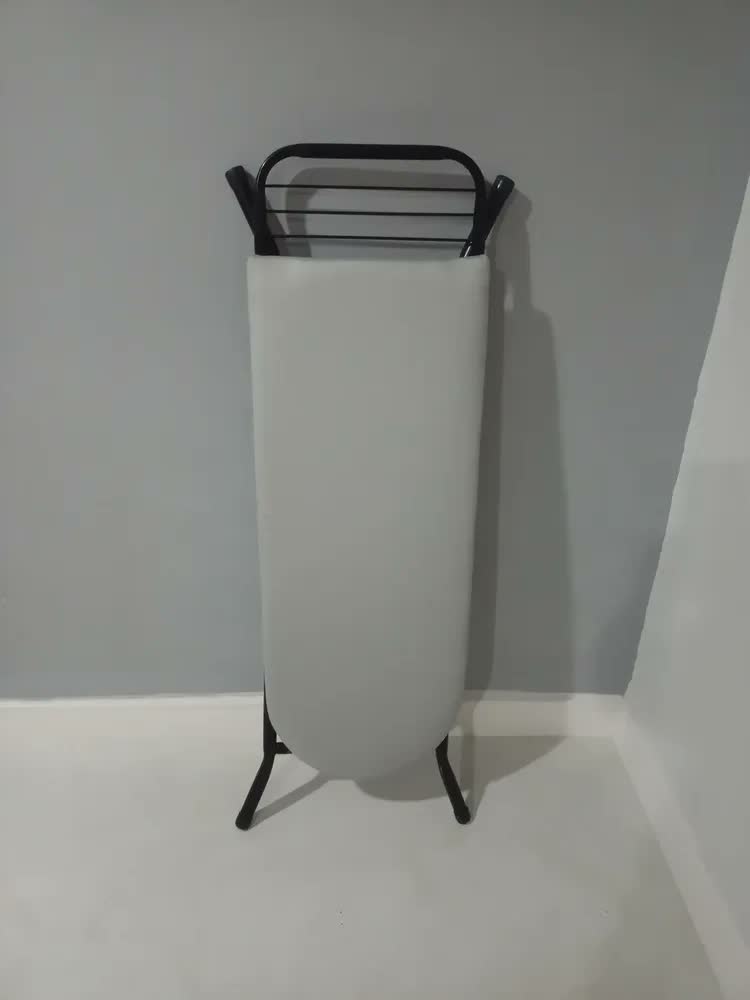 foto de Tábua de Passar CASA SHOW Grande Reforçada Branco com Porta-Ferro Dobrável