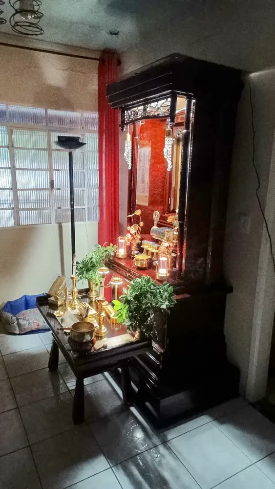 foto de Abajur Luminária Touch Recarregável Sem Fio Três Cores Mesa