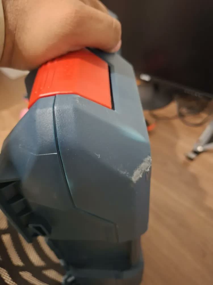 foto de Parafusadeira Furadeira Bosch Gsb 18v-65 Com 1 Bateria Gba 18v 2.0 Ah, Carregador Gal 18v-40 E Maleta L-case