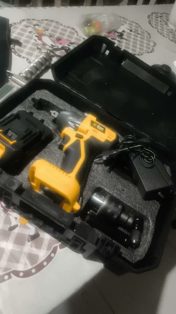 foto de Chave de Impacto a Bateria 21V 430Nm Brushless 13mm Com Maleta e 1 Bateria The Black Tools TB-21IK