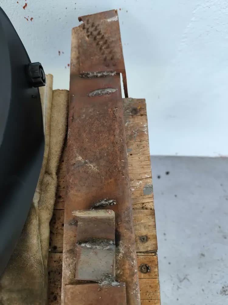 foto de Máquina De Solda 150a Flex Mig Mma Tig Lift Bivolt + Máscara Profissional Pró Euro