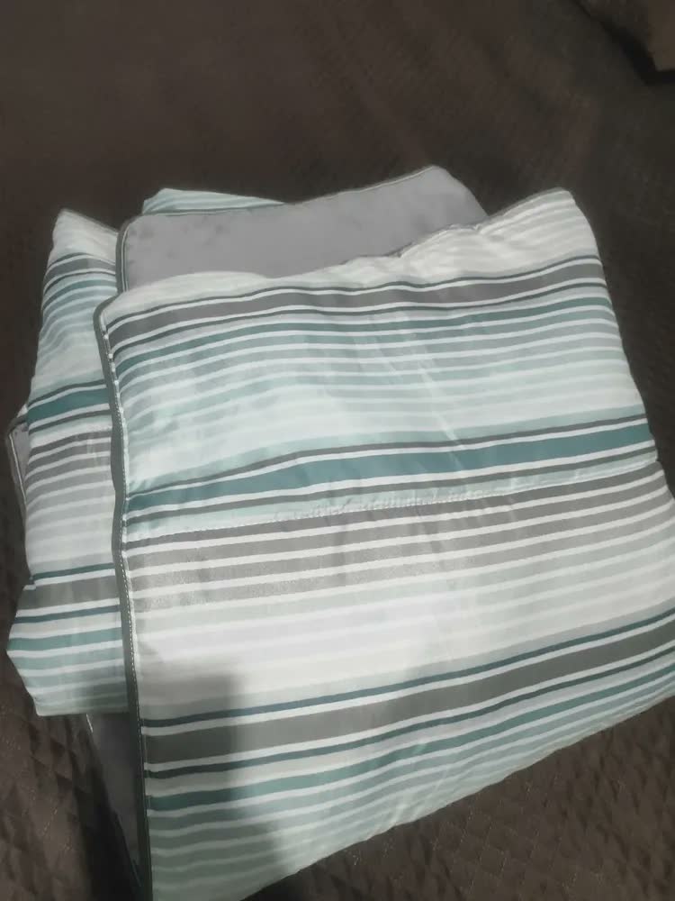 foto de Edredom Casal Padrão Estampado Dupla Face Microfibra Avulso