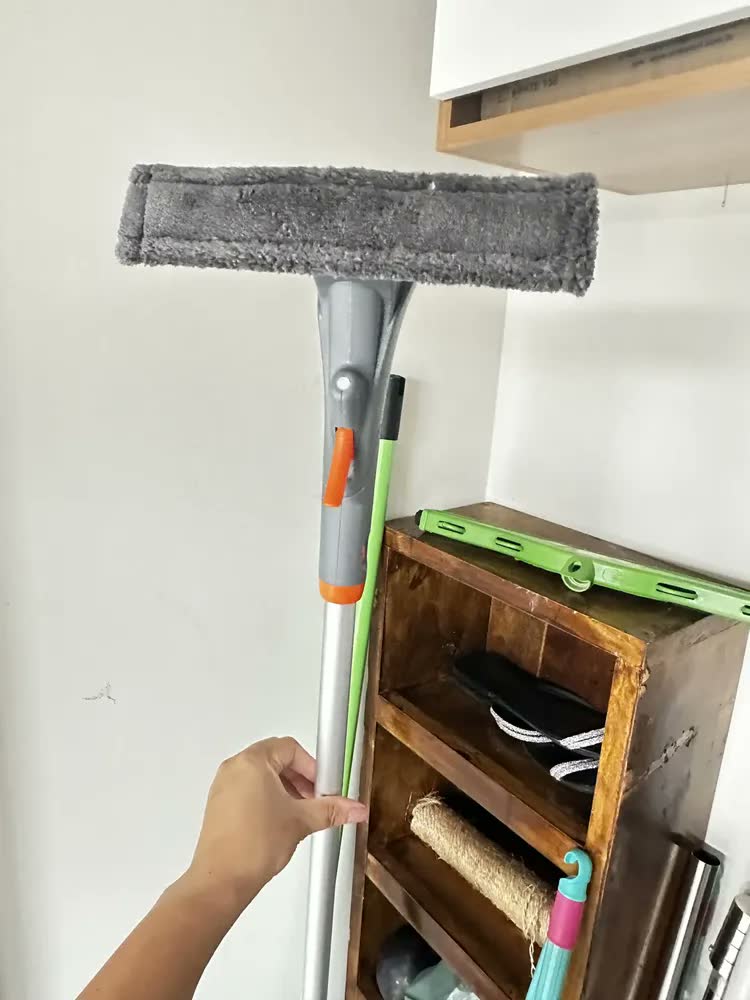 foto de Mop Giratorio 16 Litros Com Cesto Em Inox Flytex -c/ 3 Refil Cor Preto