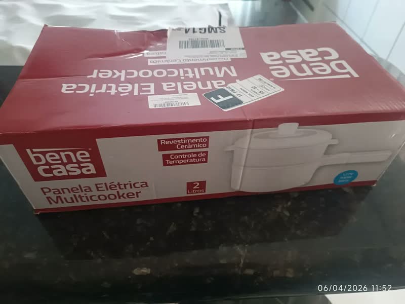 foto de Panela Elétrica Multicooker Benecasa 2L 700W Antiaderente Tampa Vidro Branca