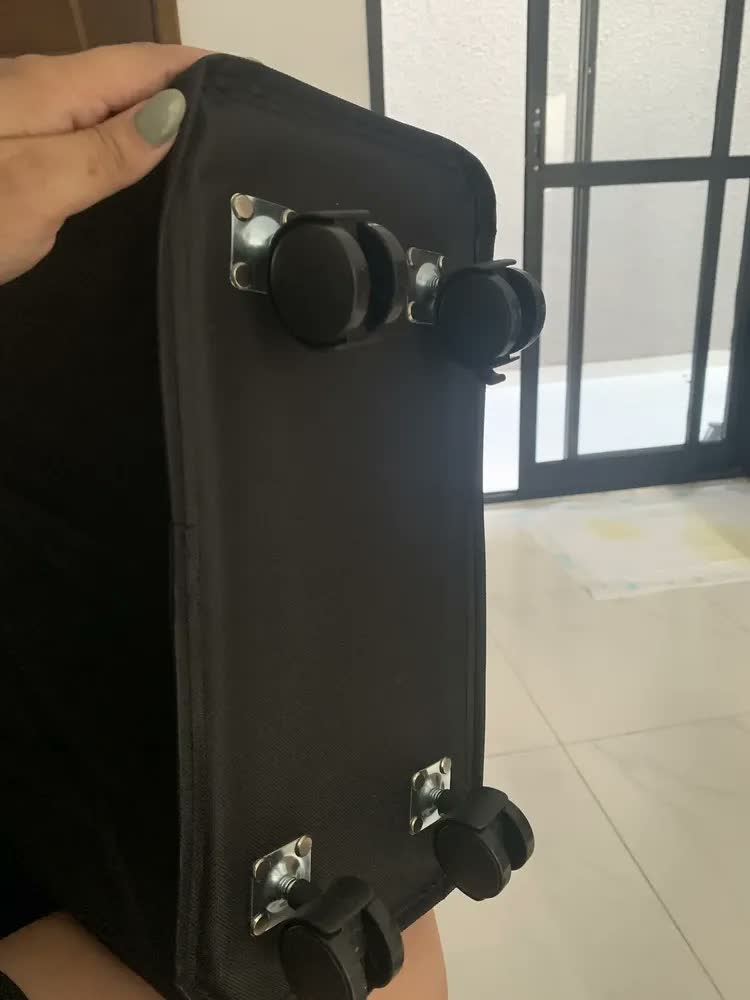foto de Cesto de Roupa Suja com Rodinhas Dobrável Easy Decor Preto 44L
