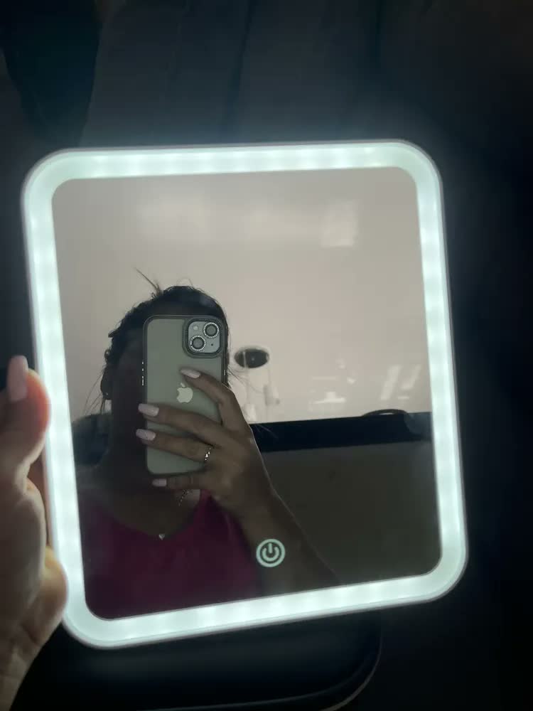 foto de Bolsa Cosméticos Portátil Viagem Espelho Led Luxuoso Maleta