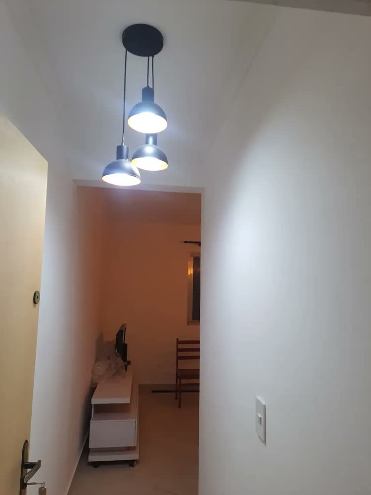 foto de Luminária Lustre Pendente Joana Tripla Preto e Cobre Moderna Para Teto Sala Cozinha Bancada Gourmet Quarto - Bivolt - 110-220V