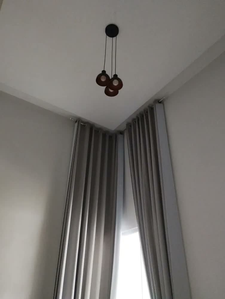 foto de Luminária Lustre Pendente Joana Tripla Preto e Cobre Moderna Para Teto Sala Cozinha Bancada Gourmet Quarto - Bivolt - 110-220V