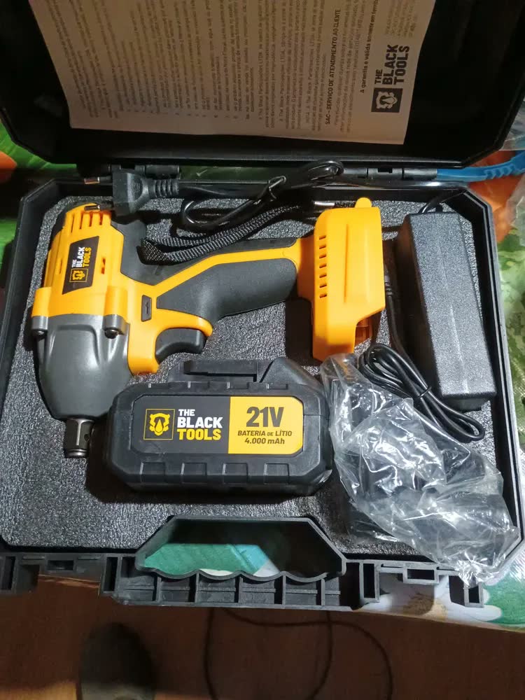 foto de Parafusadeira Furadeira De Impacto + Chave Impacto Brushless 430 Nm A Bateria 21v Bivolt Com Acessorios The Black Tools