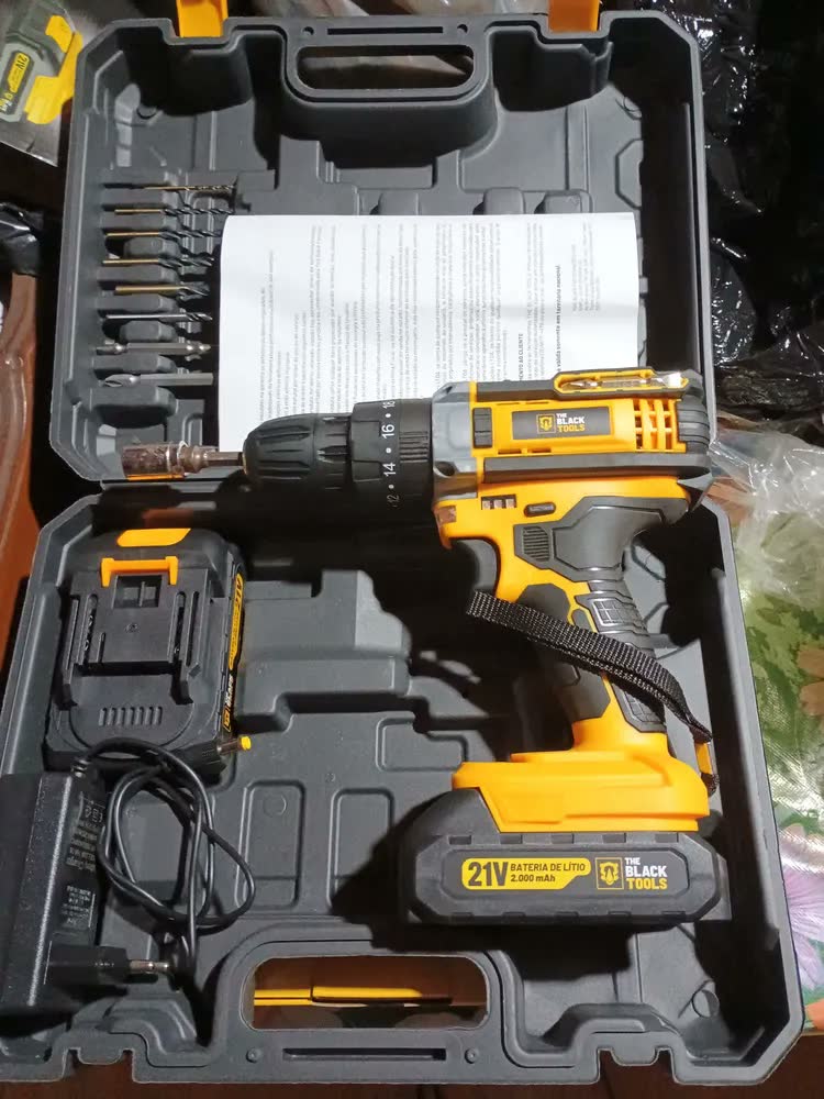 foto de Parafusadeira Furadeira De Impacto + Chave Impacto Brushless 430 Nm A Bateria 21v Bivolt Com Acessorios The Black Tools