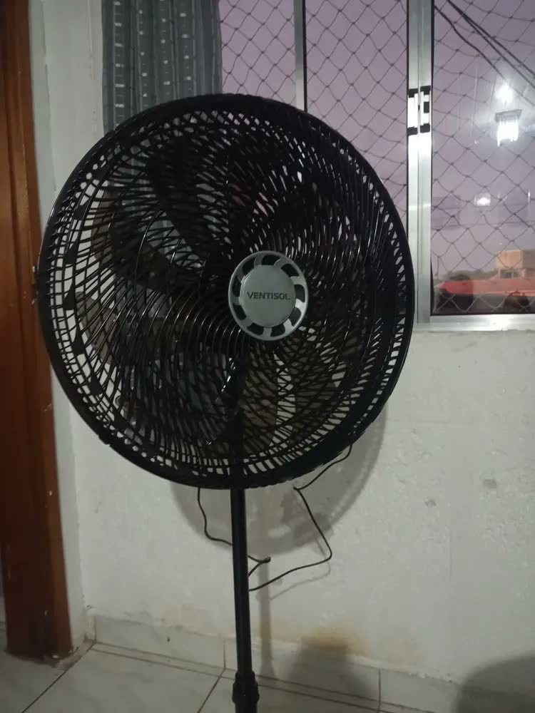foto de Ventilador de Coluna 50 Cm Turbo 10 Pás 150W Oscilante 3 Velocidades Preto Ventisol 17594