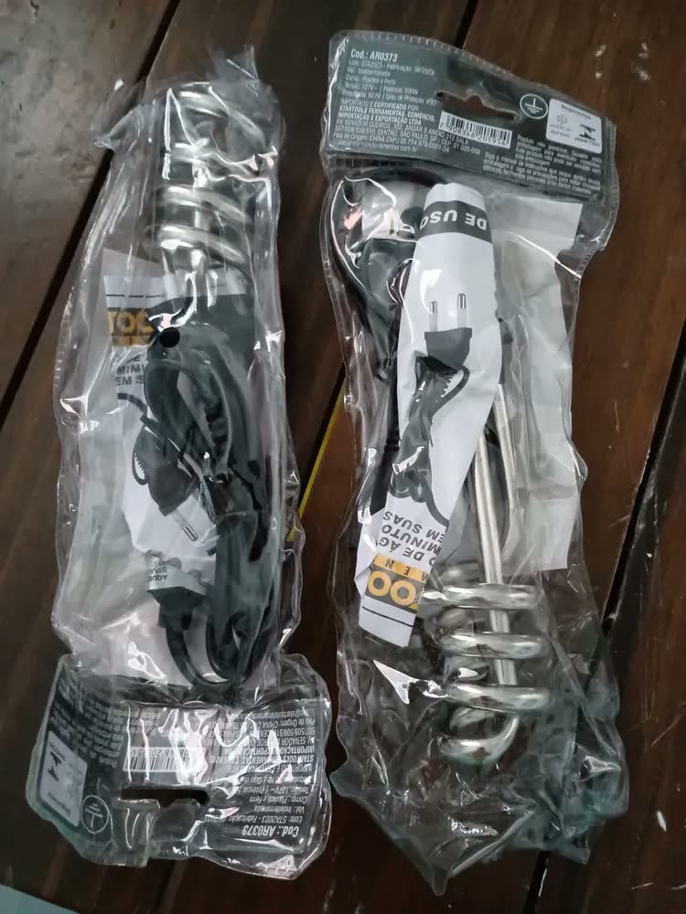 foto de Aquecedor de Água Elétrico Startools 500W Rabo Quente Preto