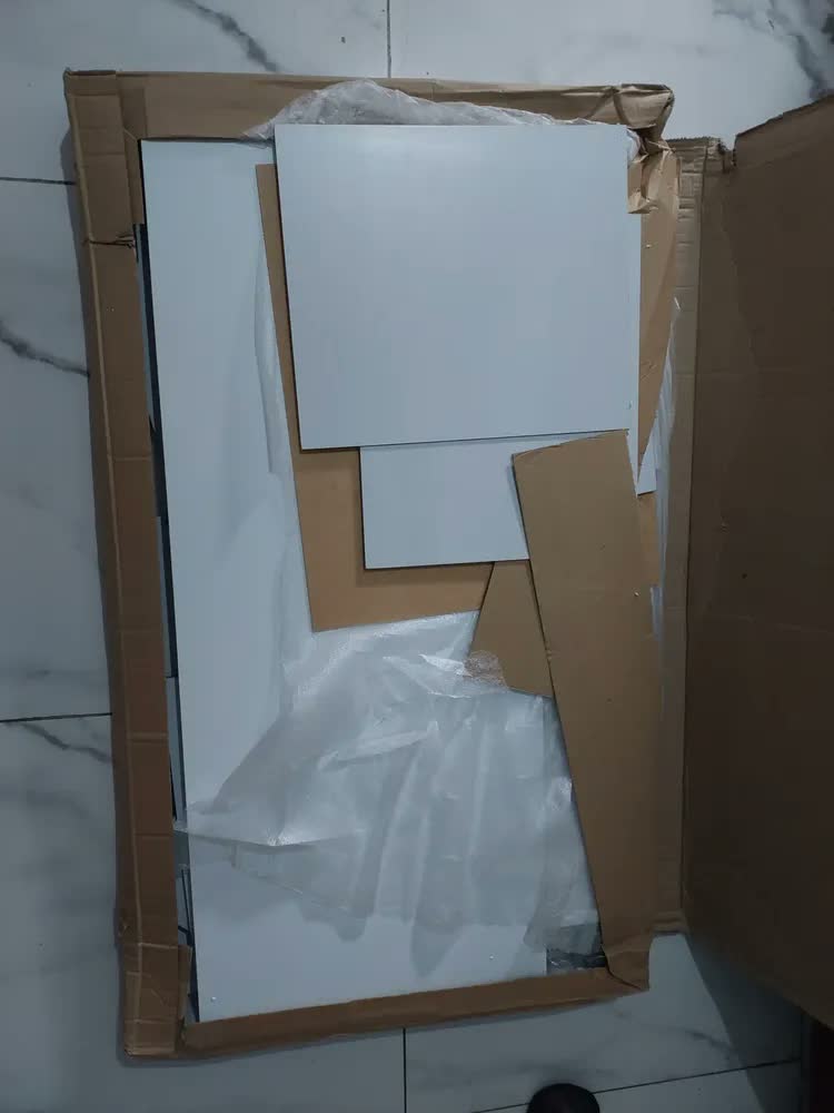 foto de Escrivaninha E Penteadeira Princesa C/ Porta Joias E Espelho Cor Branco