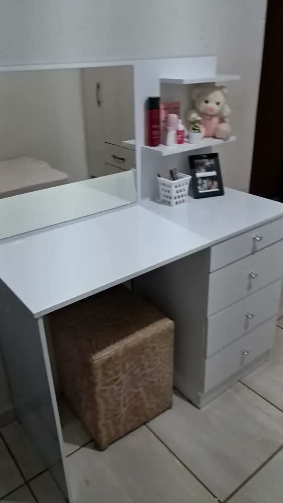 foto de Escrivaninha E Penteadeira Princesa C/ Porta Joias E Espelho Cor Branco