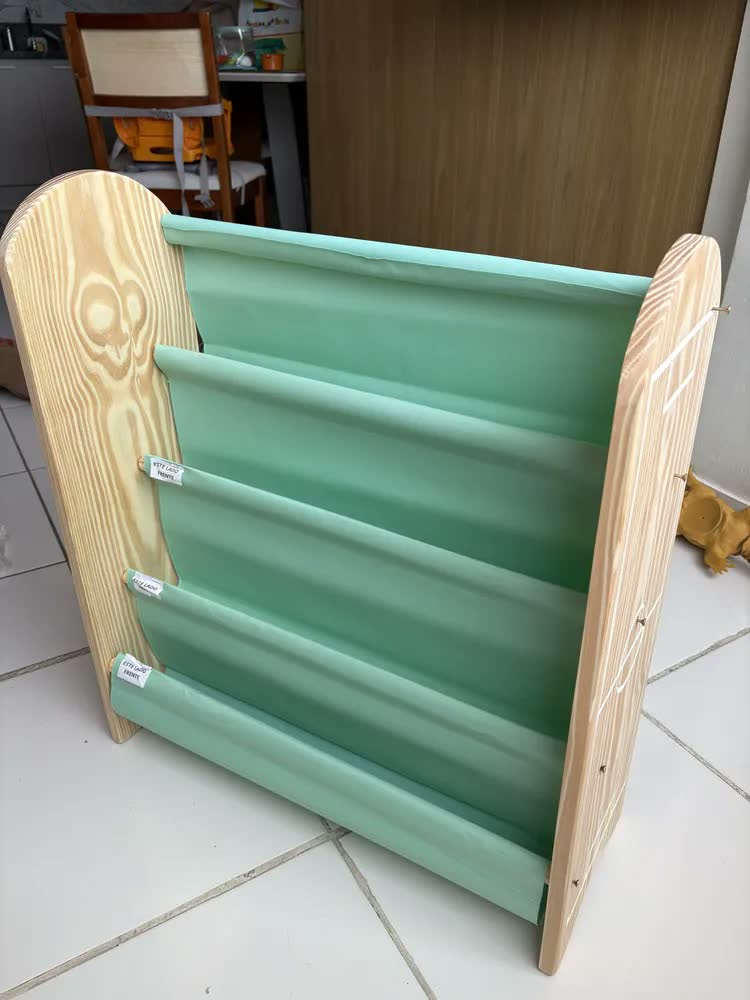 foto de Porta Livro Infantil Montessori Madeira Rack Estante