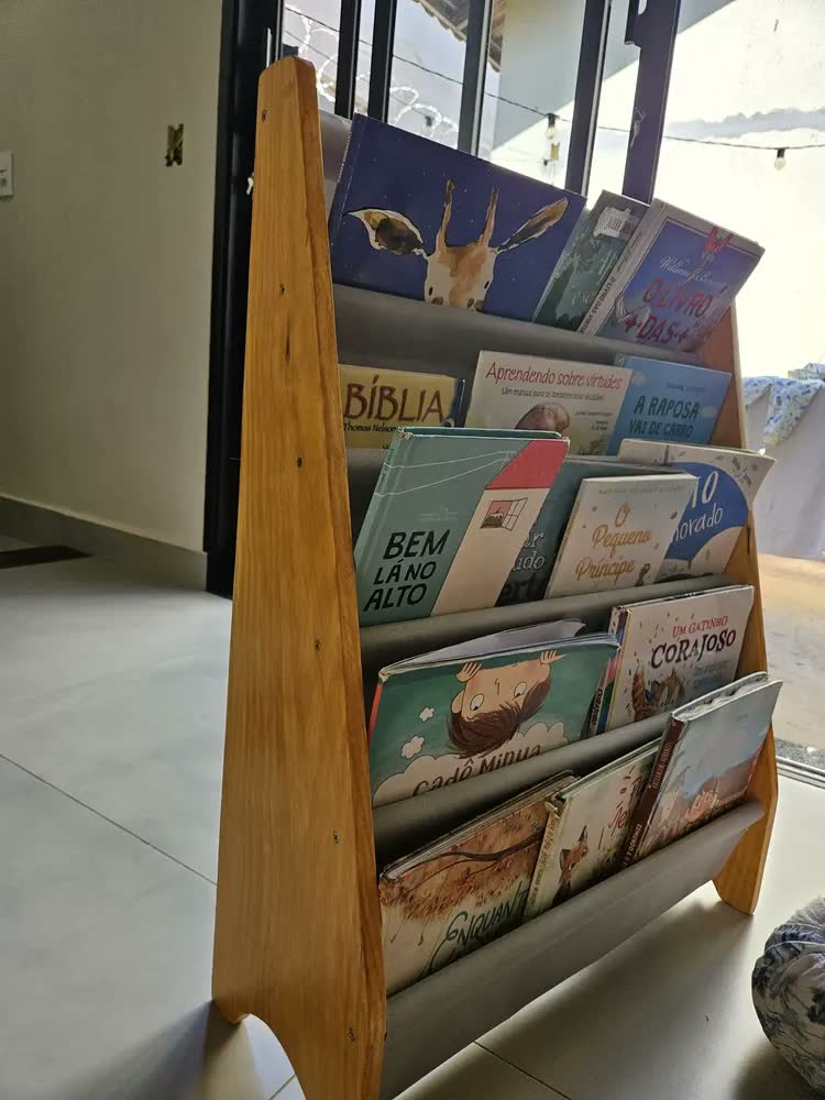foto de Estante Infantil Emi Móveis Livreiro 5 Prateleiras