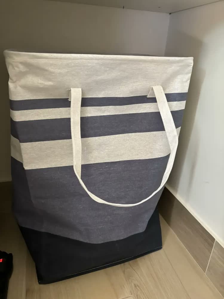 foto de Cesto Roupa Suja Organizador Dobrável Lavável C Alça Grande