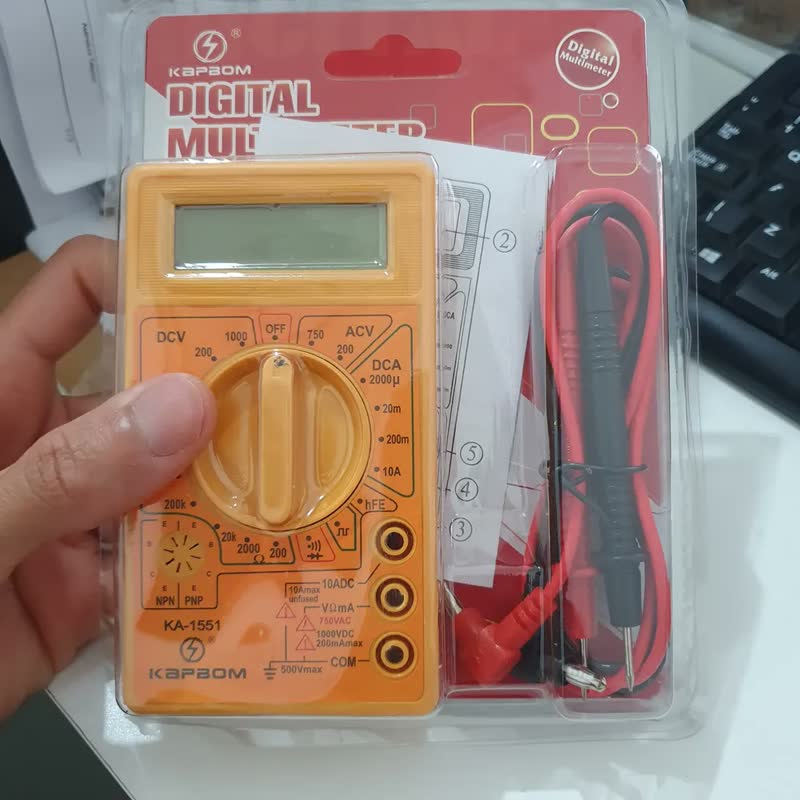 foto de Multimetro Digital Portátil Profissional Com Bateria Inclusa Para Teste Medição Tensão Personalized View