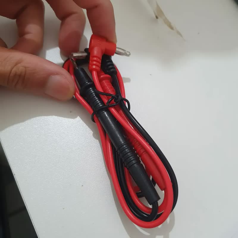 foto de Multimetro Digital Portátil Profissional Com Bateria Inclusa Para Teste Medição Tensão Personalized View