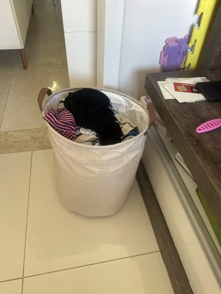 foto de Cesto Organizador Dekor De Tecido Tipo Linho Dobrável Redondo Bege Brinquedos Roupas Sujas