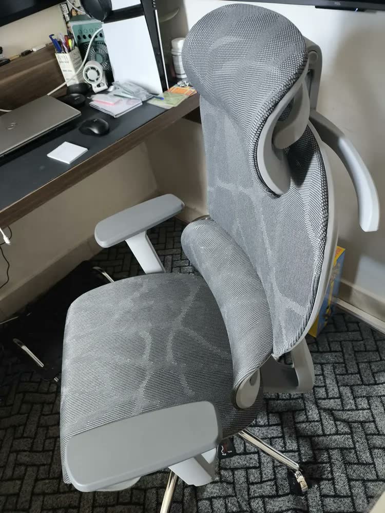 foto de Cadeira De Escritorio Presidente Ergonômica nr17 Levitus Marqs Home Suporte Lombar 3D Apoio Para Pés Retrátil Encosto Braço Ajustável 200kg Resistente Malha Respirável Mesh Premium Preto