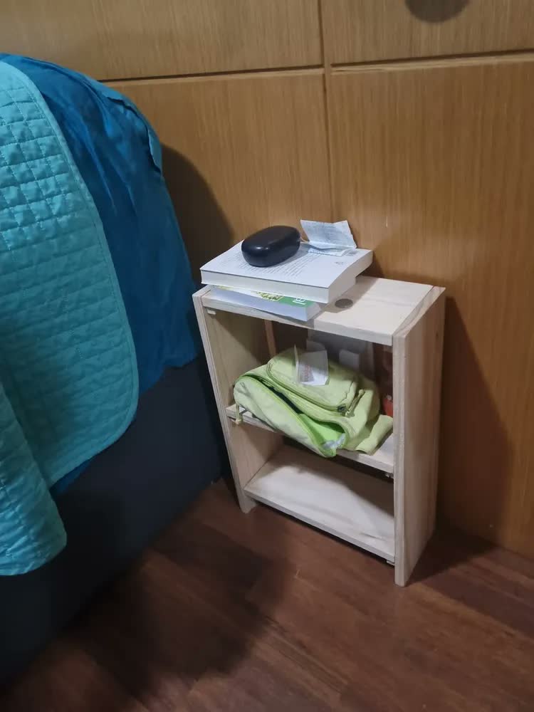 foto de Mesa de Cabeceira Retro Madeira Pinus Nicho Quarto Natural ACB Torneados