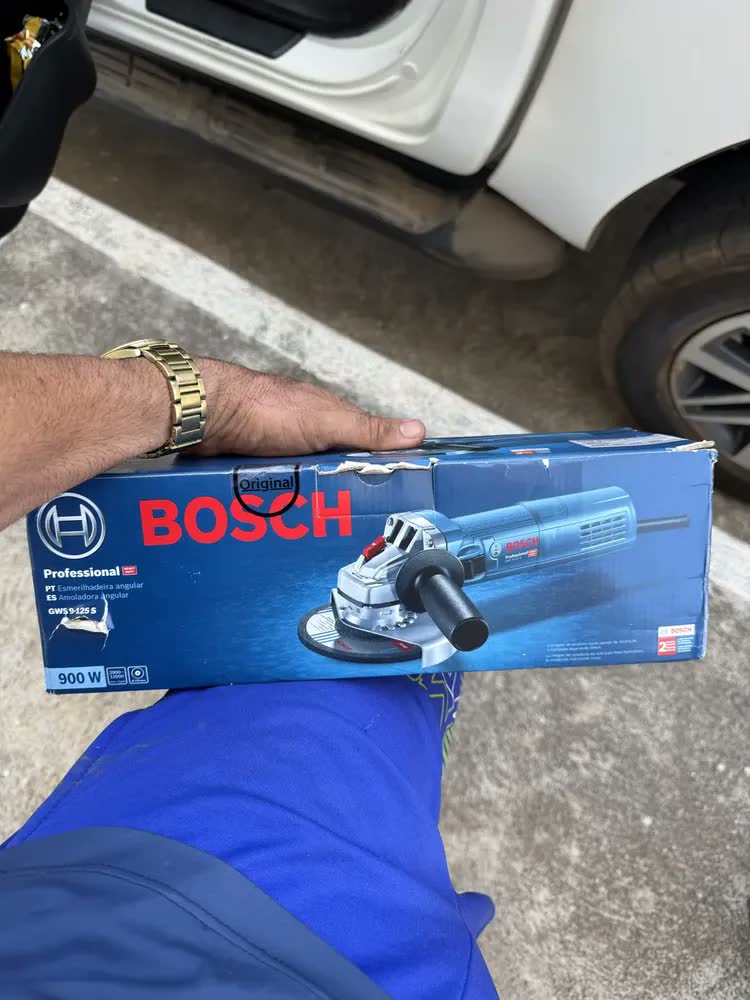 foto de Esmerilhadeira Gws 9-125 S Bosch 900w Controle Velocidade