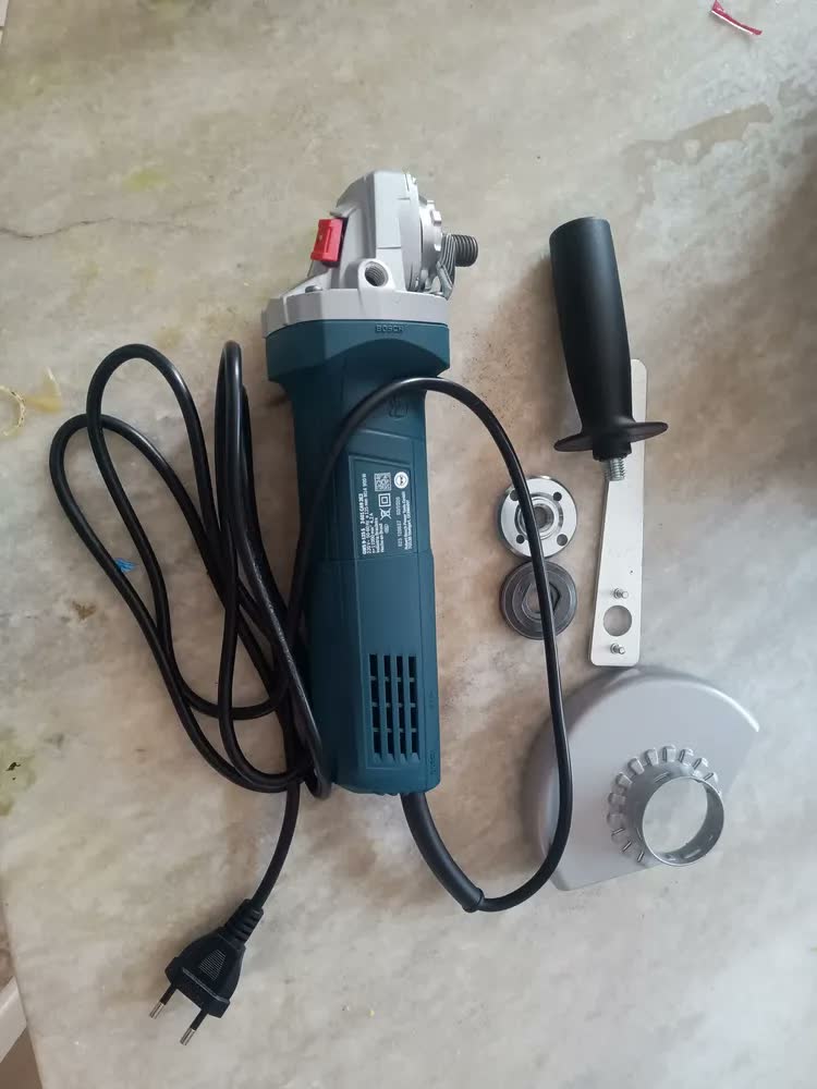 foto de Esmerilhadeira Gws 9-125 S Bosch Controle Velocidade 900w