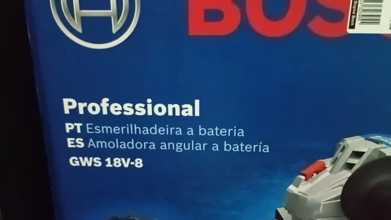 foto de Esmerilhadeira 5 Pol 800w Gws 18v 8 Com 2 Baterias 4ah, 1 Carregador Gal 18v 40 E Maleta Bosch