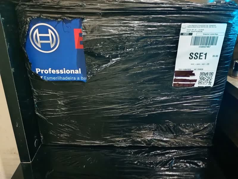 foto de Esmerilhadeira 5 Pol 800w Gws 18v 8 Com 2 Baterias 4ah, 1 Carregador Gal 18v 40 E Maleta Bosch