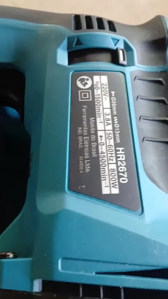 foto de Martelete Combinado 800w Sds Plus Hr2670 Profissional Makita Cor Azul-turquesa