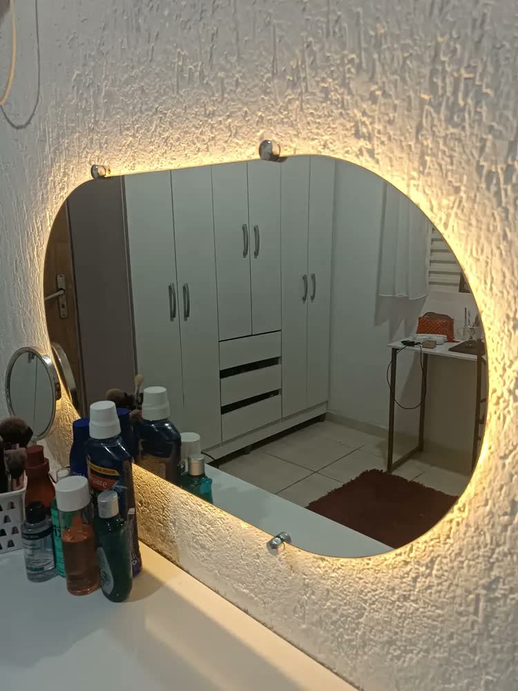 foto de Espelho Oval 76cm Led Para Banheiro Iluminação Sofisticada